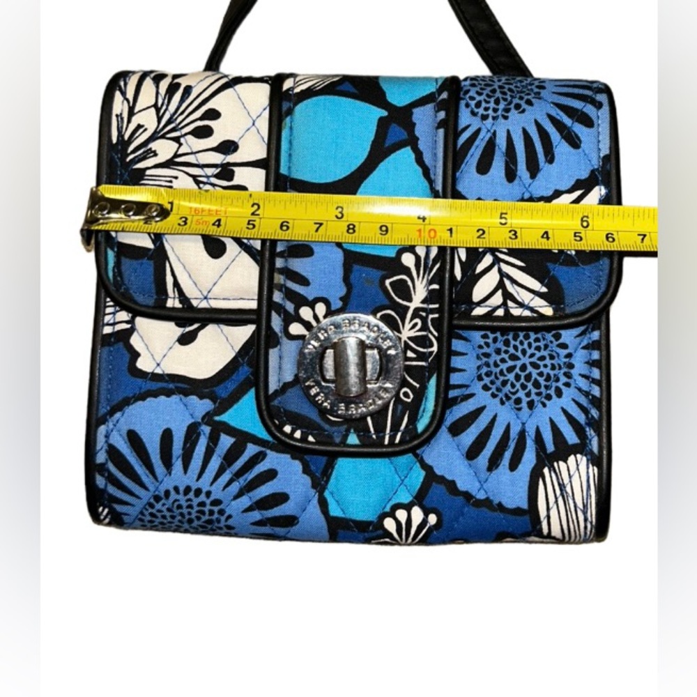 🦋 GORGEOUS VERA BRADLEY CROSSBODY BAG/PURSE! - Picture 3 of 11